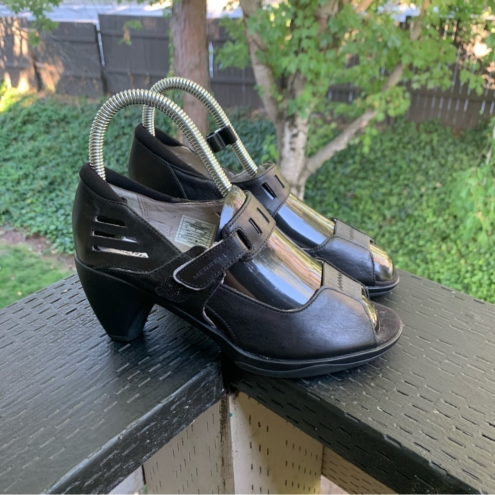 Merrell Women’s Black Cycling Heel‎ Shoes Size 6